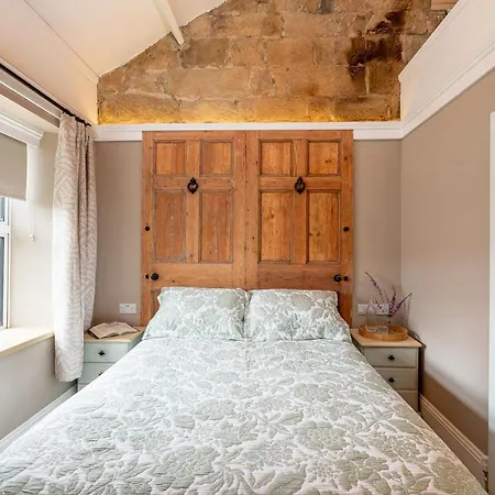 High Moor - Luxury Cottages * Уитби
