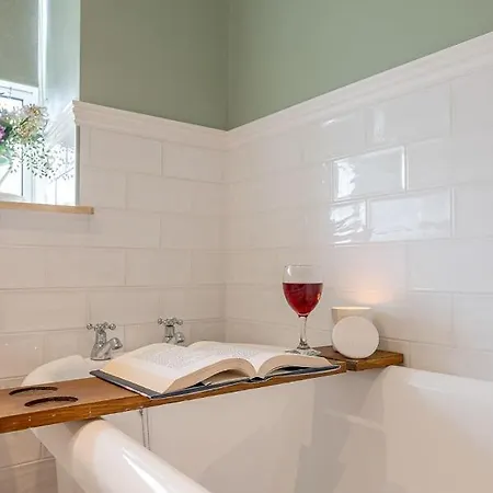Дом отдыха High Moor - Luxury Cottages *